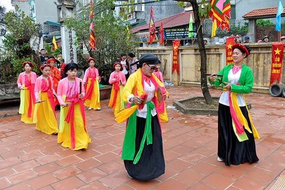 Hội thổi cơm thi Thị Cấm