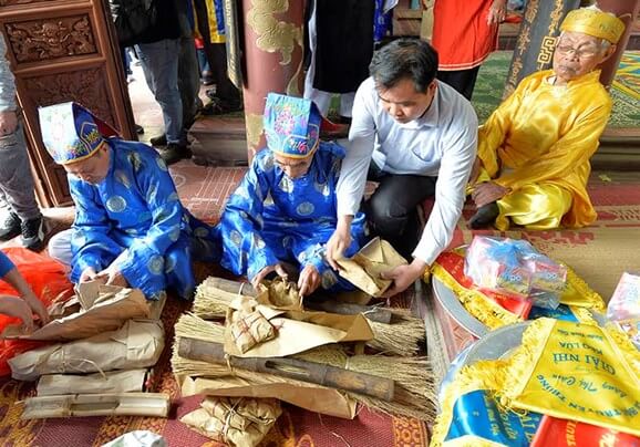 Hội thổi cơm thi Thị Cấm