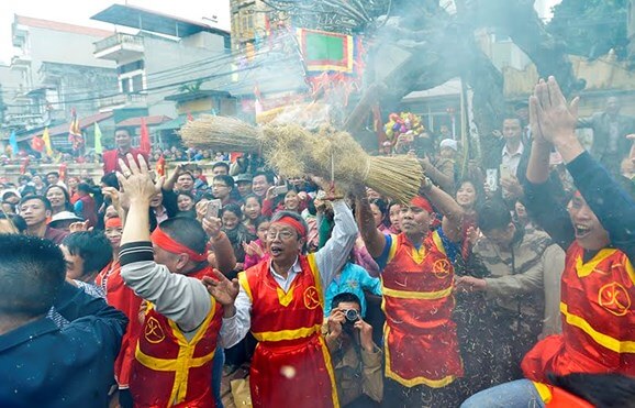 Hội thổi cơm thi Thị Cấm