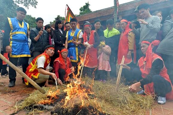 Hội thổi cơm thi Thị Cấm