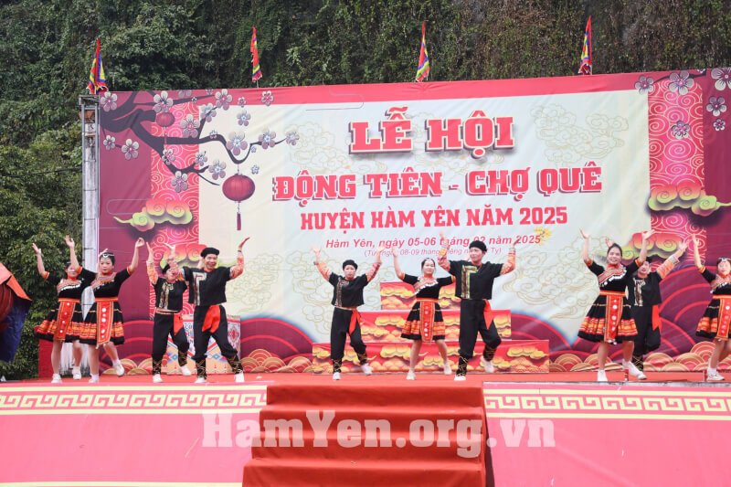 Dong Tien 축제 - Ham Yen 시골 시장