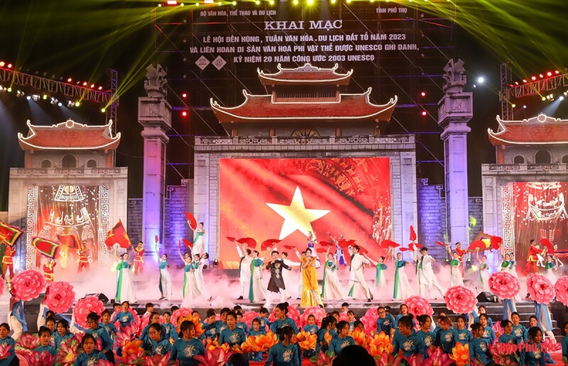 フン寺祭りとダットトゥ文化観光週間