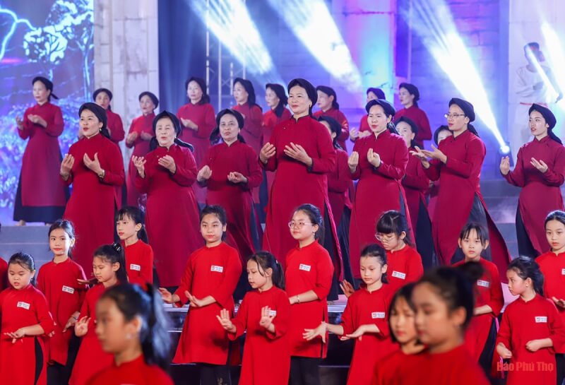 フン寺祭りとダットトゥ文化観光週間