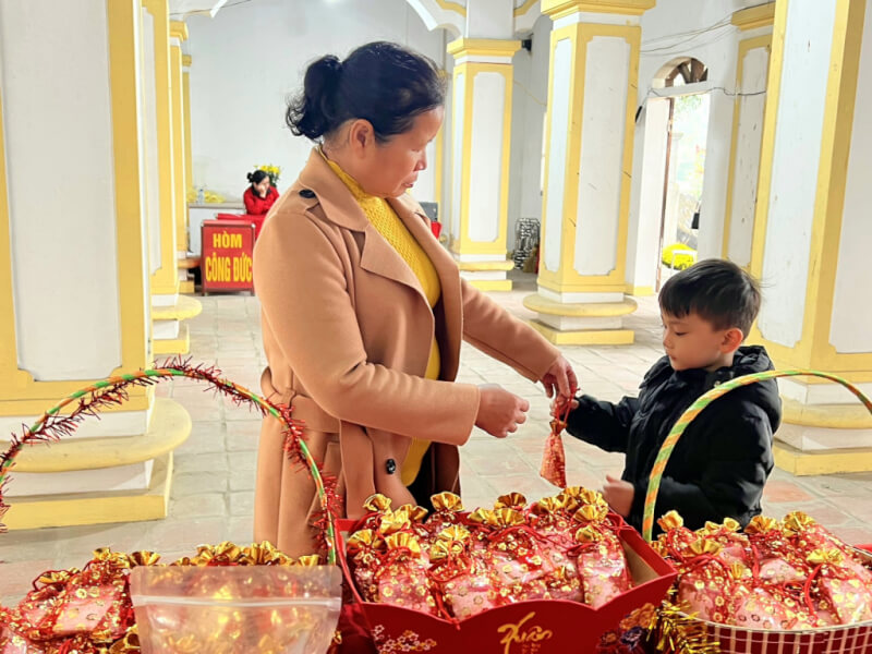 Da District Pagoda Festival