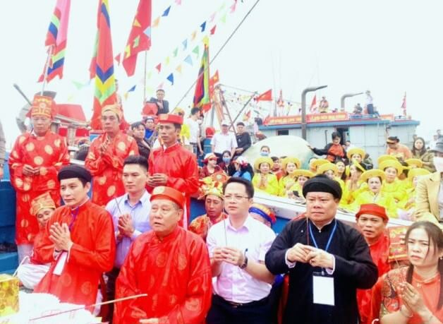 Lễ hội đền Mai Bảng