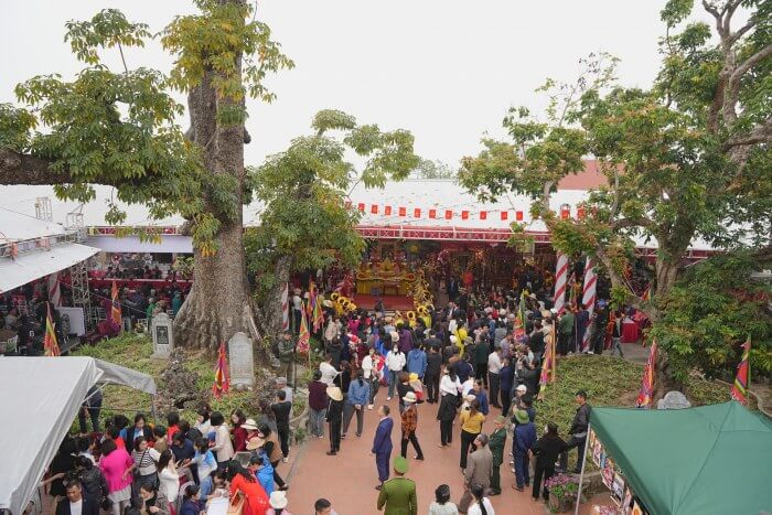 寺院の伝統的な祭り - Mo Pagoda