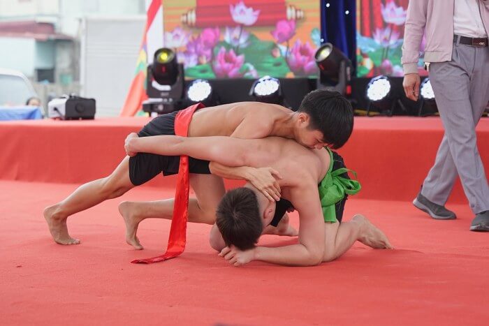 寺院の伝統的な祭り - Mo Pagoda