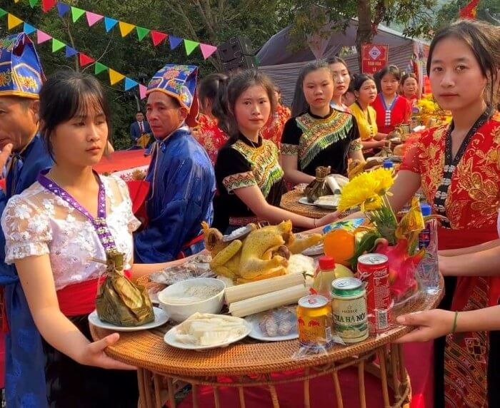 Lễ hội Đền Vạn - Cửa Rào