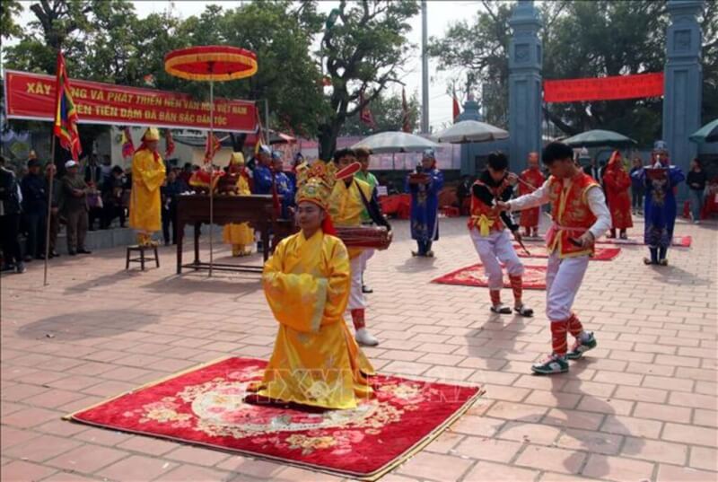 Lễ hội Đền Din