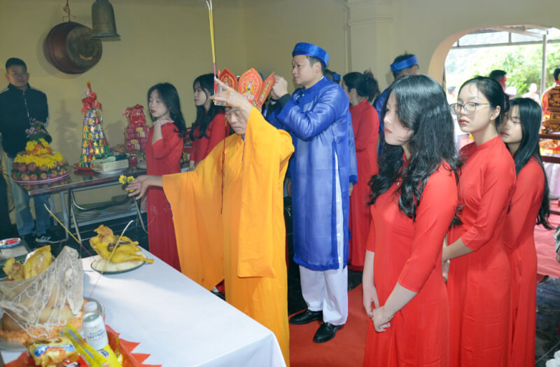 ゴック・ブン共同住宅 - 寺院祭り