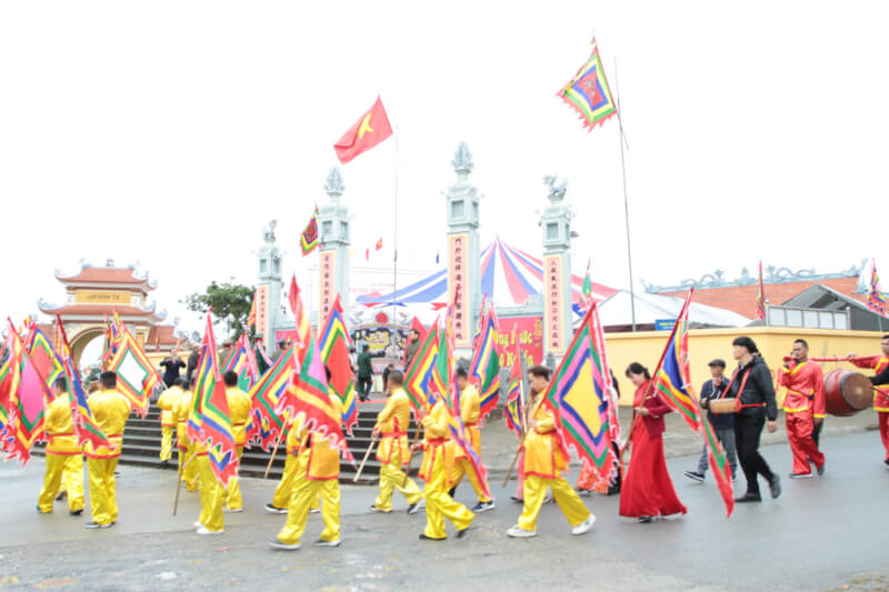 Van Ninh communal house festival