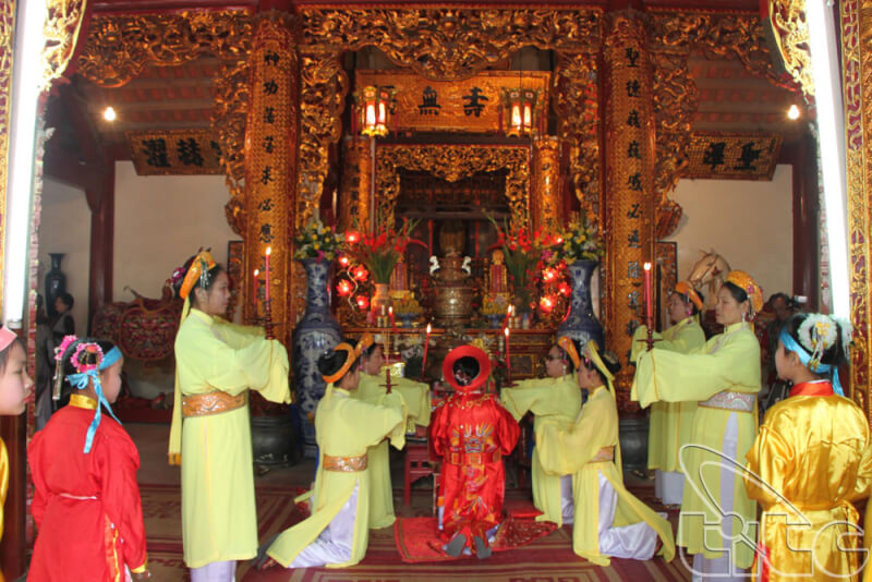 Tu Lien 공동 주택(Ngoc Xuyen 공동 주택)의 전통 축제