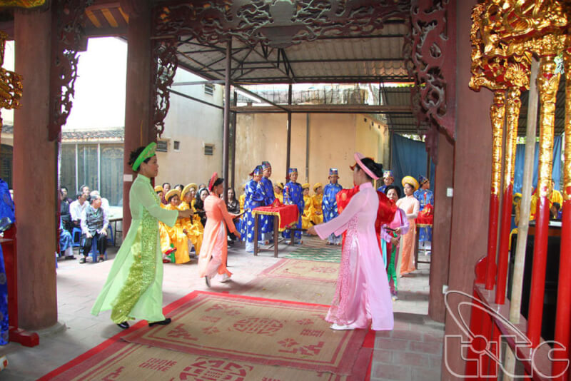 Cong Yen temple festival