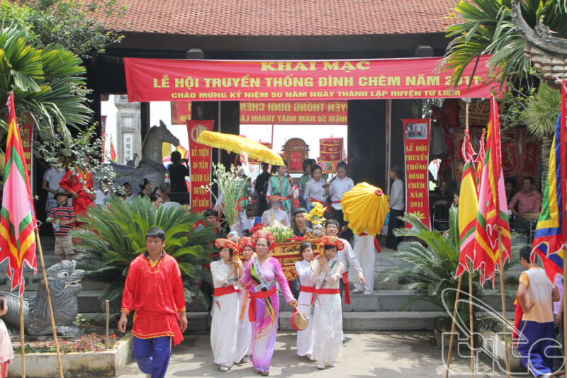 Lễ hội Đình Chèm