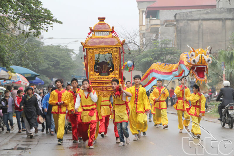 Dong Phu communal house festival