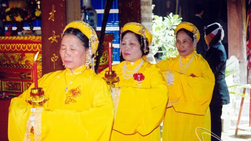 Lễ hội Hai Bà Trưng ở làng Hạ Lôi