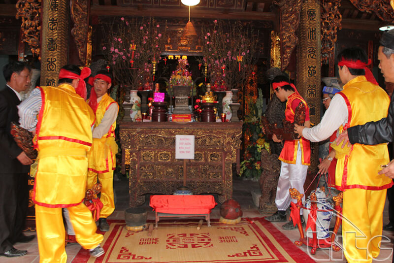 푸자(Phu Gia) 공동 주택 축제