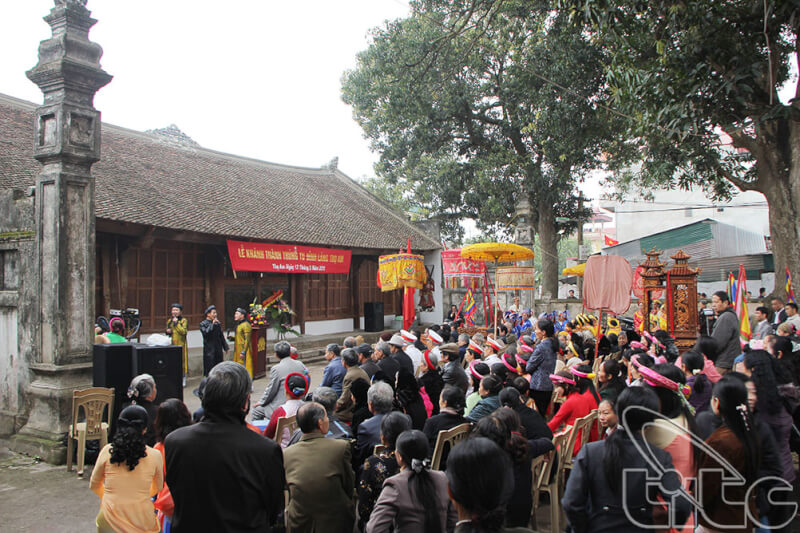 Tho Am village festival