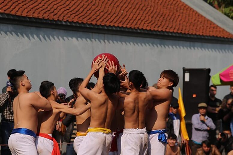 Thuy Linh 공동 주택의 전통 축제