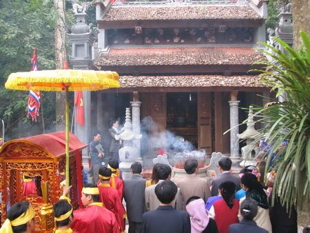 Lễ hội rước thần cá