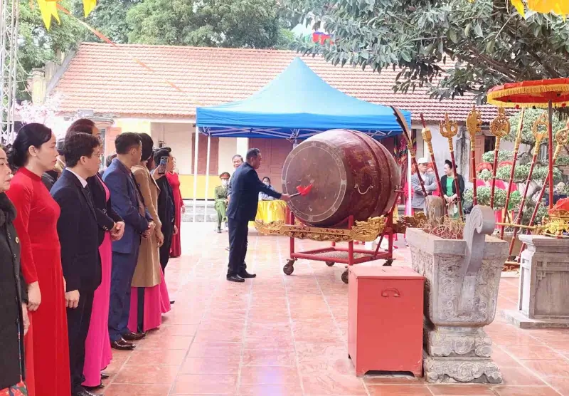 HỘI ĐỀN TRẦN QUỐC BẢO