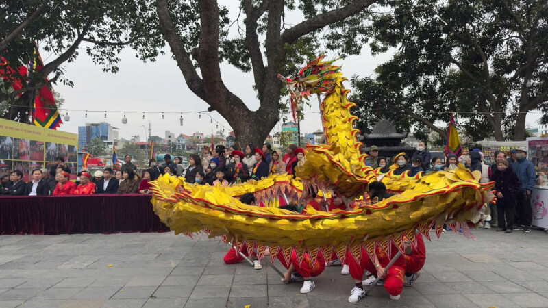 Sai Dong communal house festival