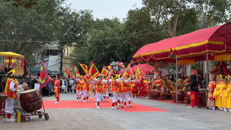 Sai Dong communal house festival