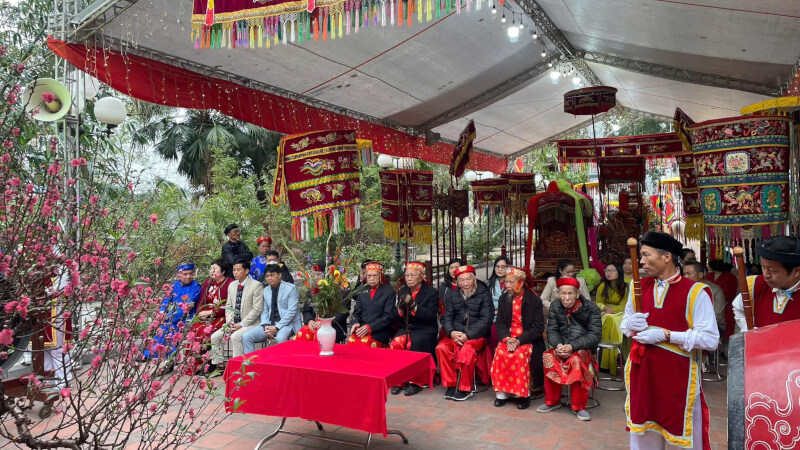 Traditional festival of Da Sy village