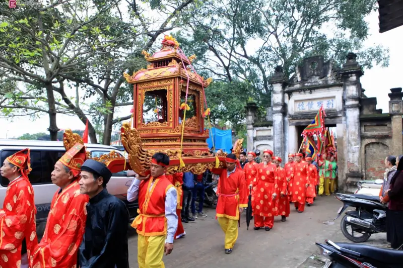 Diem village festival