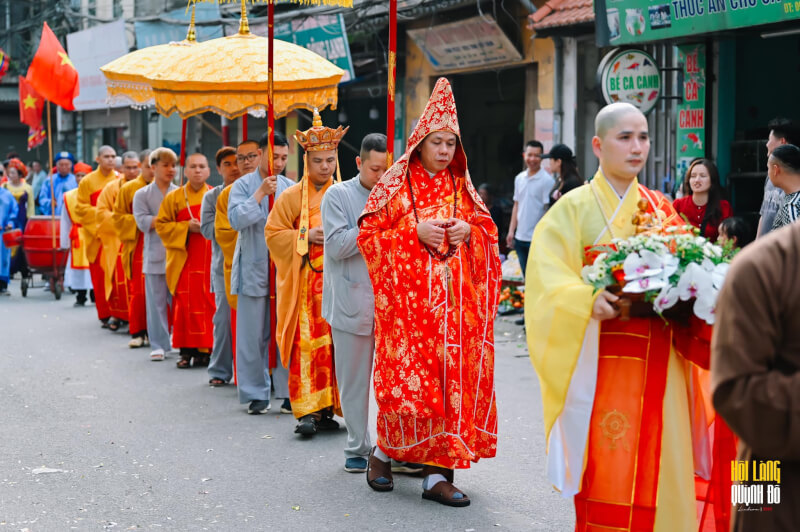 Association worshiping the Water God