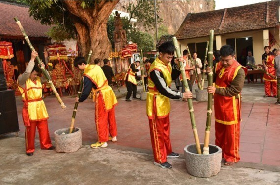 Lễ hội Bánh dày đình Lục Giáp