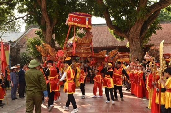 Lễ hội Bánh dày đình Lục Giáp