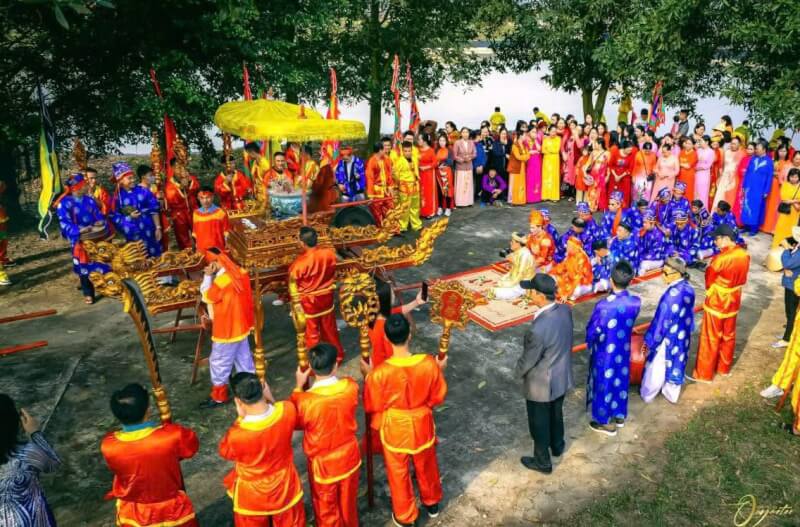 Van Ninh communal house festival