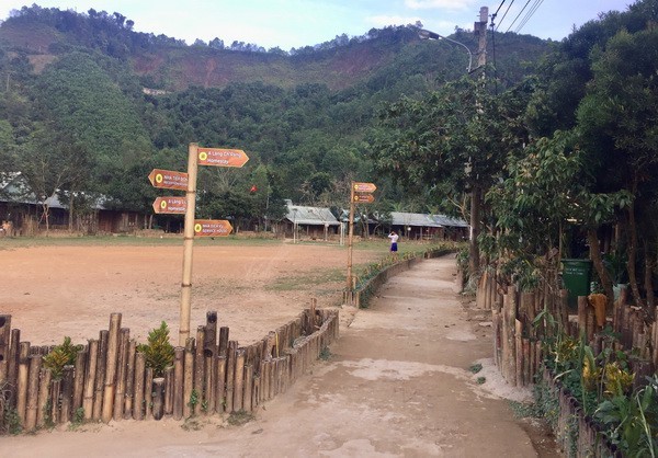 Làng du lịch cộng đồng Ta Lang