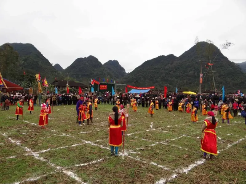 Long Tong Festival in Cao Bang