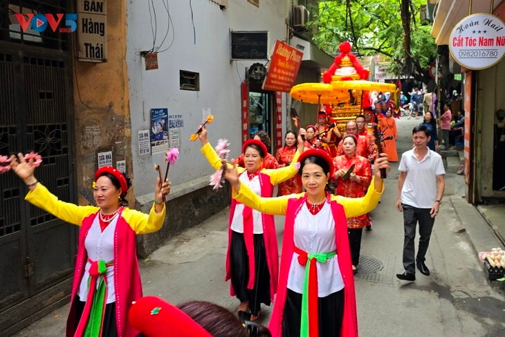 Traditional festival of Lieu Giai village