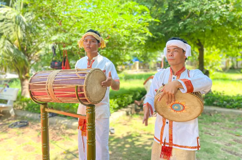 Lễ hội Tháp Đôi