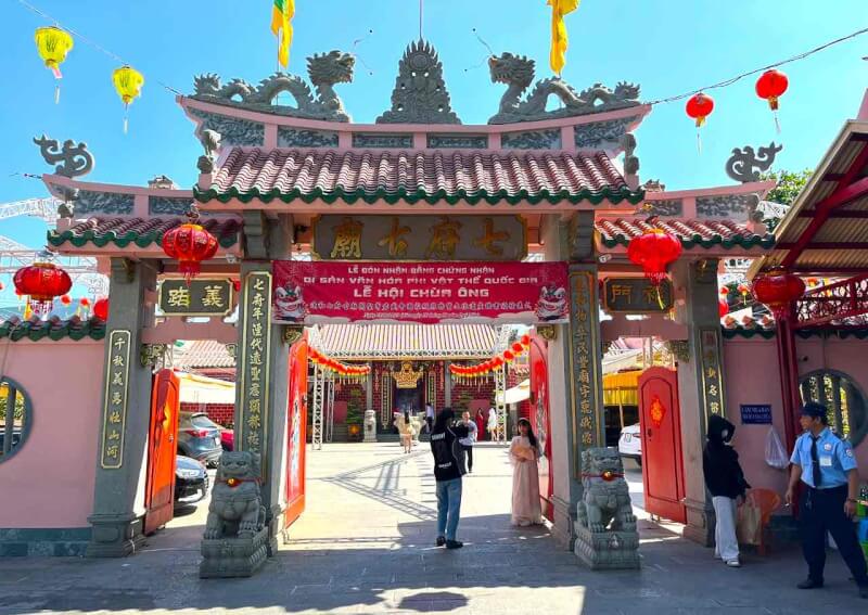 オンパゴダフェスティバル（タートプー古代寺院）