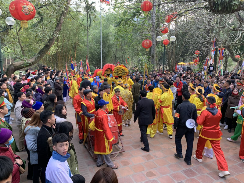 속손 사원 축제(Giong Festival)