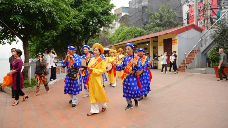Tu Lien 공동 주택(Ngoc Xuyen 공동 주택)의 전통 축제