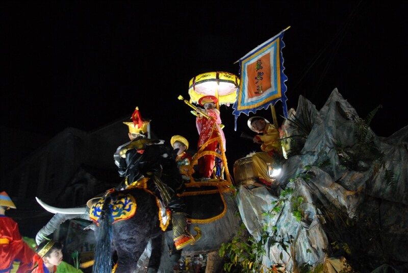 Lễ rước Cộ Bà Chợ Được