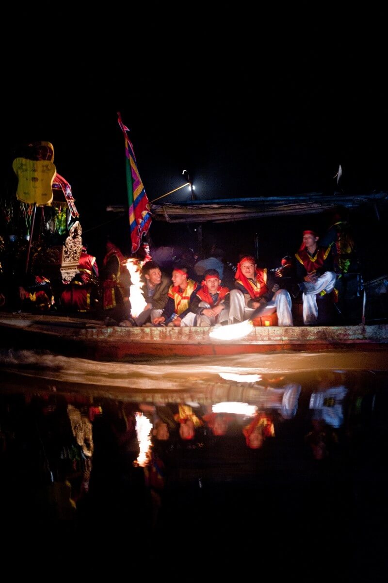 Van Vy fishing village festival