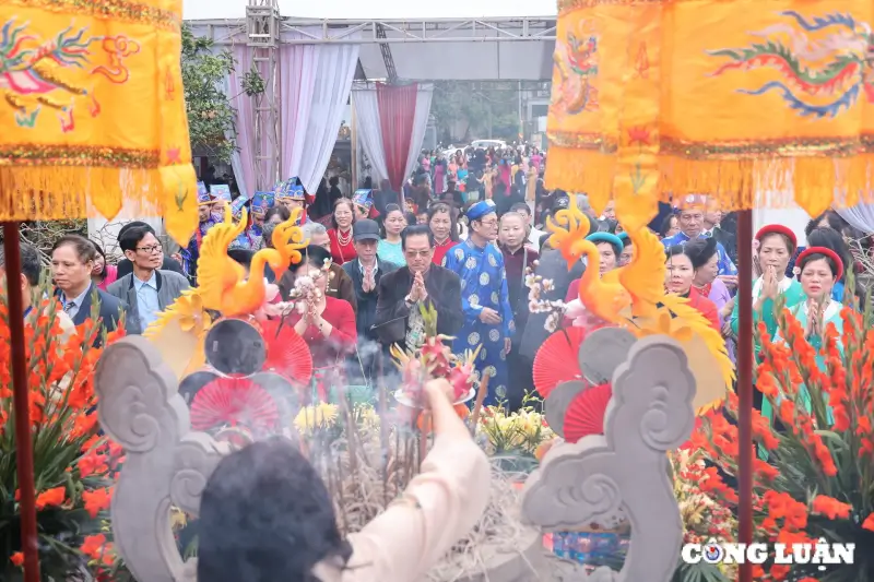 ディン・ハー・イェン・クイェットの伝統的な祭り