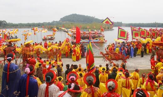 Con Son - Kiep Bac Spring Festival