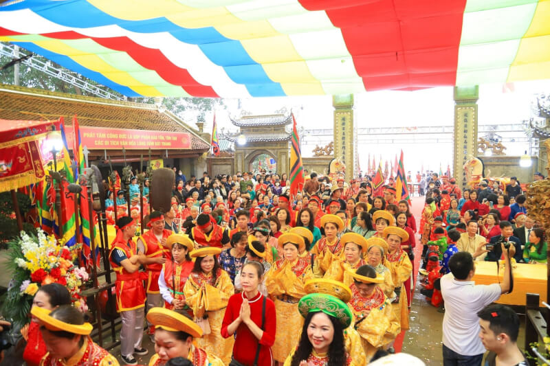 バッチャン村の祭り