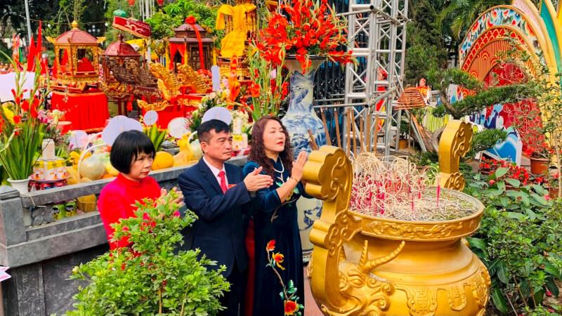 传统寺庙节 - Ba Tam Pagoda