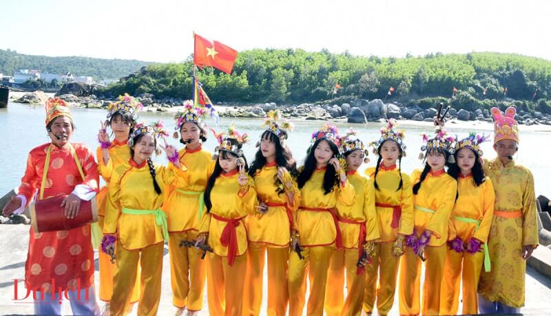 サ・フィンのカウ・グー・フェスティバル