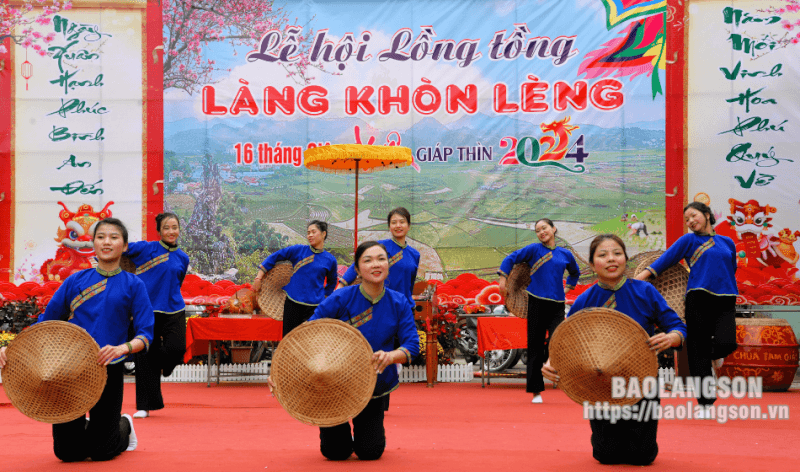 タイ族のロントン祭り