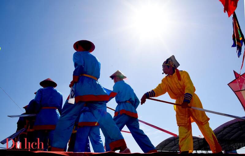 サ・フィンのカウ・グー・フェスティバル