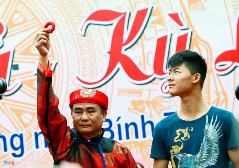 Ky Lua Cannon Head Festival